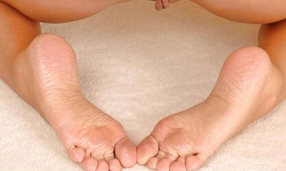 Anette Dawn cumable sweat feet
