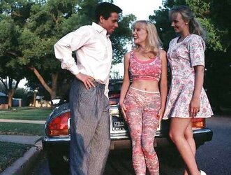 Peter North boinking 2 youthfull blondes