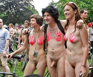 World nude bike rail!! x