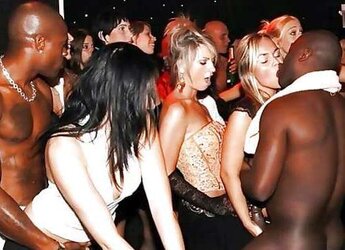 Bi-Racial smooching