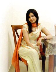 Paki beotches in salwar kameez