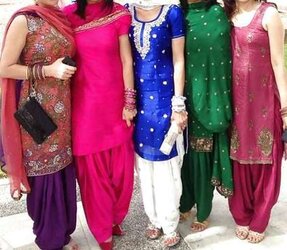 Paki beotches in salwar kameez
