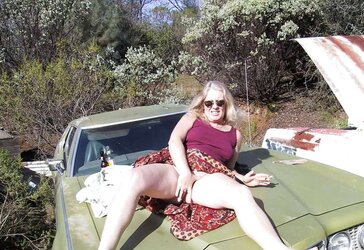 Mature And Grannies Upskirts