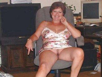 Mature And Grannies Upskirts