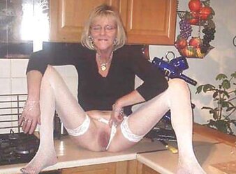 Mature And Grannies Upskirts