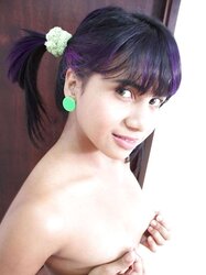 Glamorous Tobie - Showcasing off