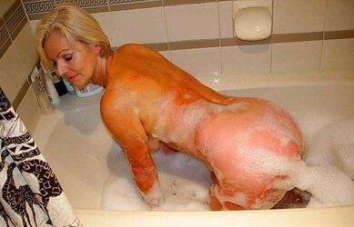 Mature Dame Justine