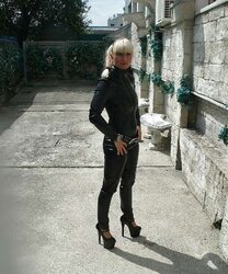 Miss Dame Tina, Herrin, Domme, Domina, Strapon, Ass Fucking