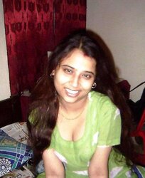 INDIAN SUPER-SEXY HOUSEWIFE