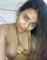 INDIAN SUPER-SEXY HOUSEWIFE