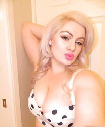 Klaudia Kelly and her fat yummy booty