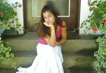Arabian teenager with fantastic eyes (Camaster)