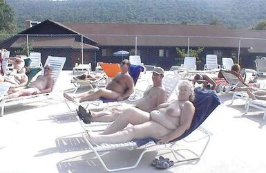 Mature Nudists - I Enjoy Naked Beaches!