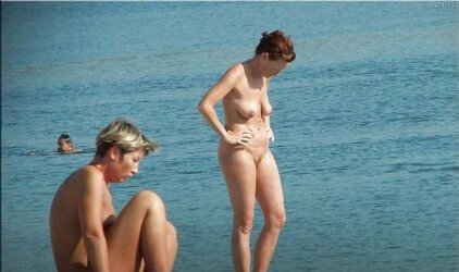Mature Nudists - I Enjoy Naked Beaches!