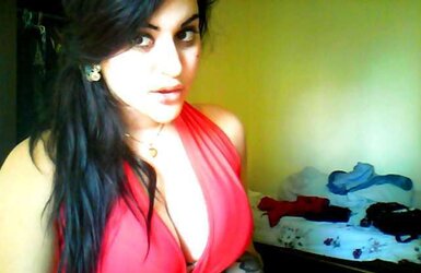 Spectacular huge-chested brown-haired (NN)