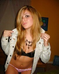 Lovely Blondie ChiX