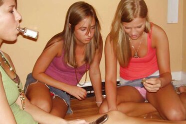 Upskirts Upshorts