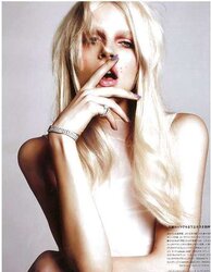Androgyne Super Hot