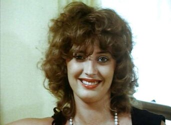 Splendid Retro Stunner - Carmen Chevalie