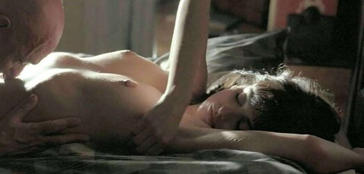 PENELOPE CRUZ BARE