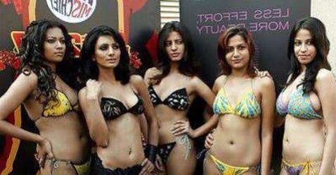 DESI INDIAN PAKI ARAB AMATUER BI-OTCHES TEENAGERS