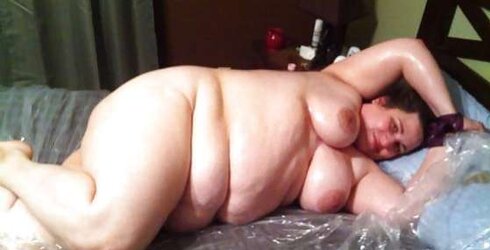 Enormous Gigantic Mamas
