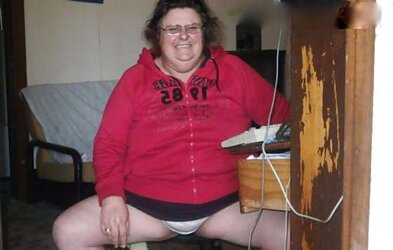 Enormous Gigantic Mamas
