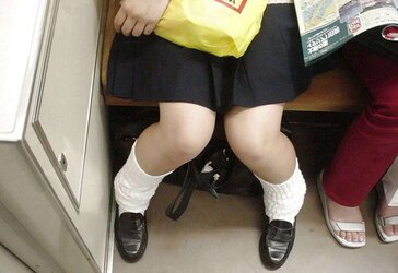 Japanese street fucksluts: High School Edition