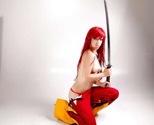 Erza Scarlett cosplay photos
