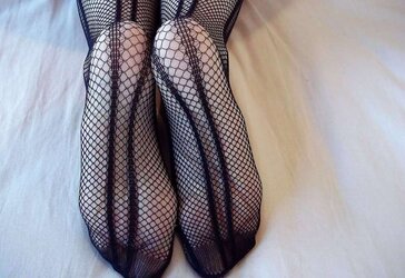 HONEYPOT JEWEL SOLES SOLE FETISH TOES NYLONS FEET COMMENT PLS