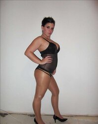 More of the chubby german gf showcasing her goodies