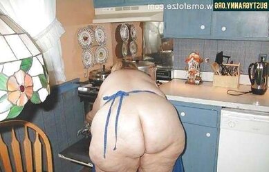 Grandma, Im Super-Naughty!