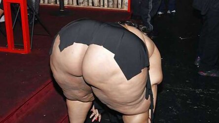 PLUMPER and SSBBW strippers