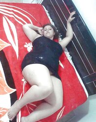 Super-Steamy Plumper From Lebanon