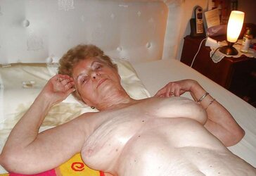 STELLAR GRANNY ( 80 YEARS )