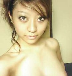 Super-Cute Japanese schoolgirl!