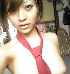 Super-Cute Japanese schoolgirl!