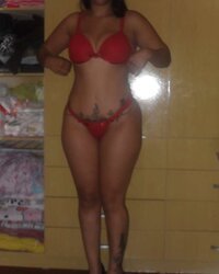 Lindas esposas em casa