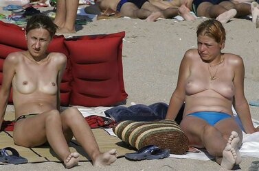 Fledgling Teenagers Bare beach honeys