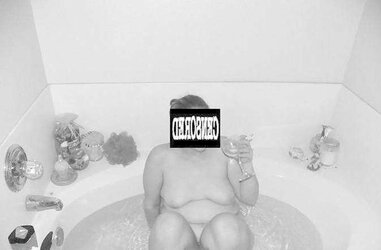 Fresh Photos of MrsDawgfantx