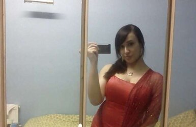 The dolls and the mirror