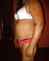 Sri Lankan PLUMPER Aunty With Guy