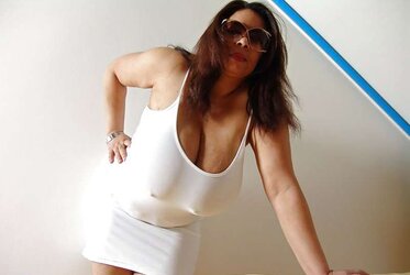 Gigantic Boobed MUMMY Mariachi