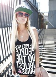 Chelsea Chanel Dudley, scorching american blondie
