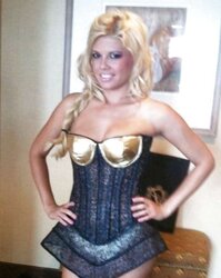 Chelsea Chanel Dudley, scorching american blondie