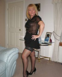 DOLLS TO JISM ON