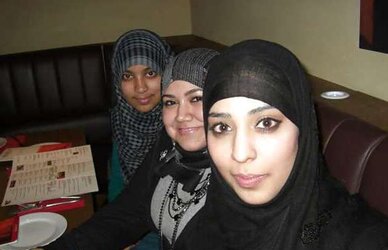 Indian and paki femmes