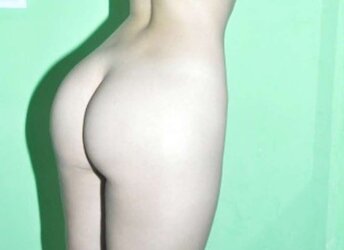 Uber-Cute caboose ass ( cu )