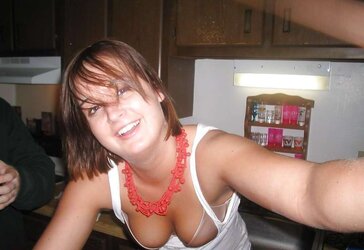 Nips - Pokies - Bare-Chested - Downblouse