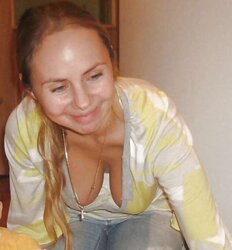 Nips - Pokies - Bare-Chested - Downblouse